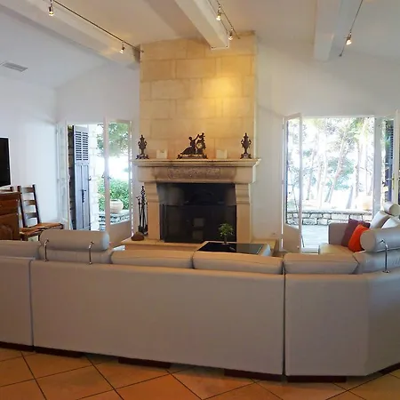 Holiday Home Le Liouquet La Ciotat Appartement